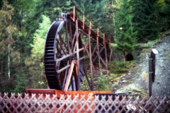 img025